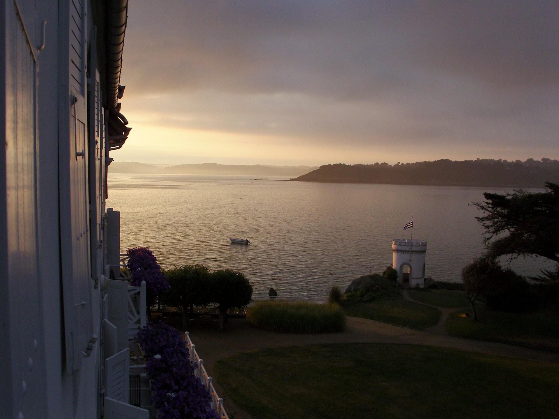 Le Grand Hotel Des Bains & Spa - Bretagne Локирек Екстериор снимка