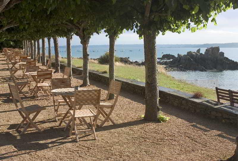Le Grand Hotel Des Bains & Spa - Bretagne Локирек Екстериор снимка