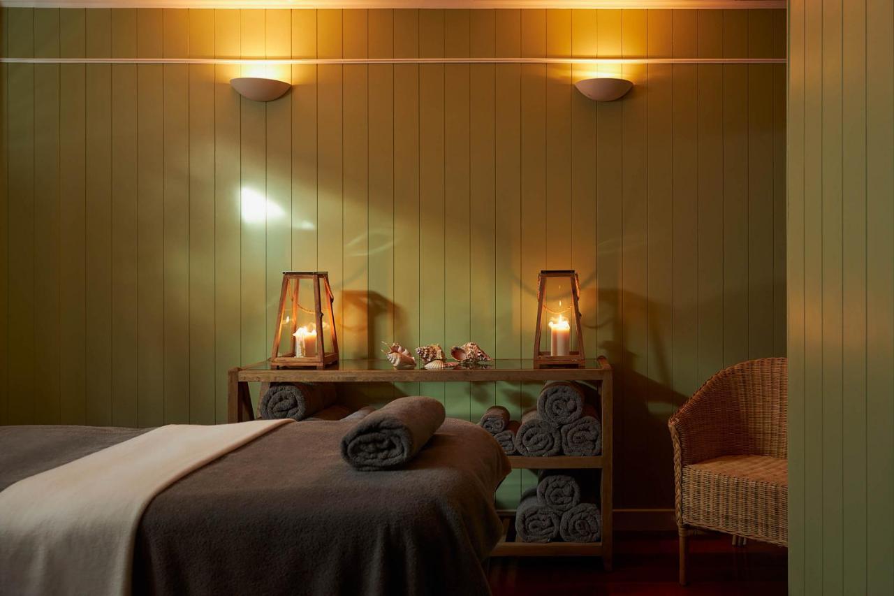 Le Grand Hotel Des Bains & Spa - Bretagne Локирек Екстериор снимка