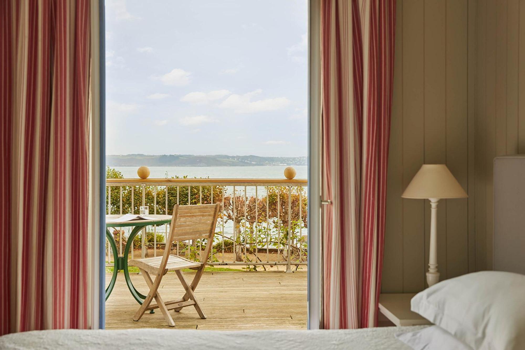 Le Grand Hotel Des Bains & Spa - Bretagne Локирек Екстериор снимка