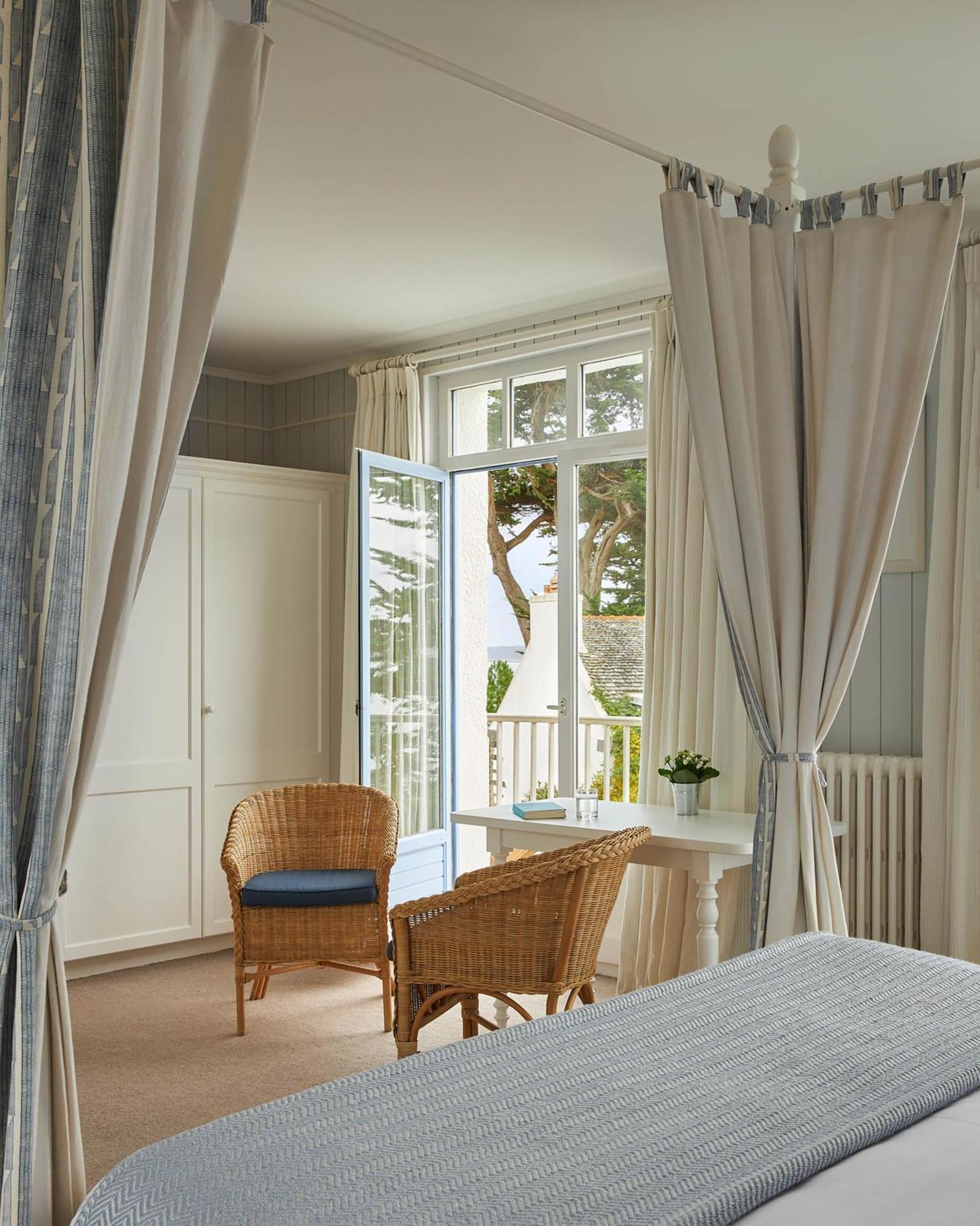 Le Grand Hotel Des Bains & Spa - Bretagne Локирек Екстериор снимка