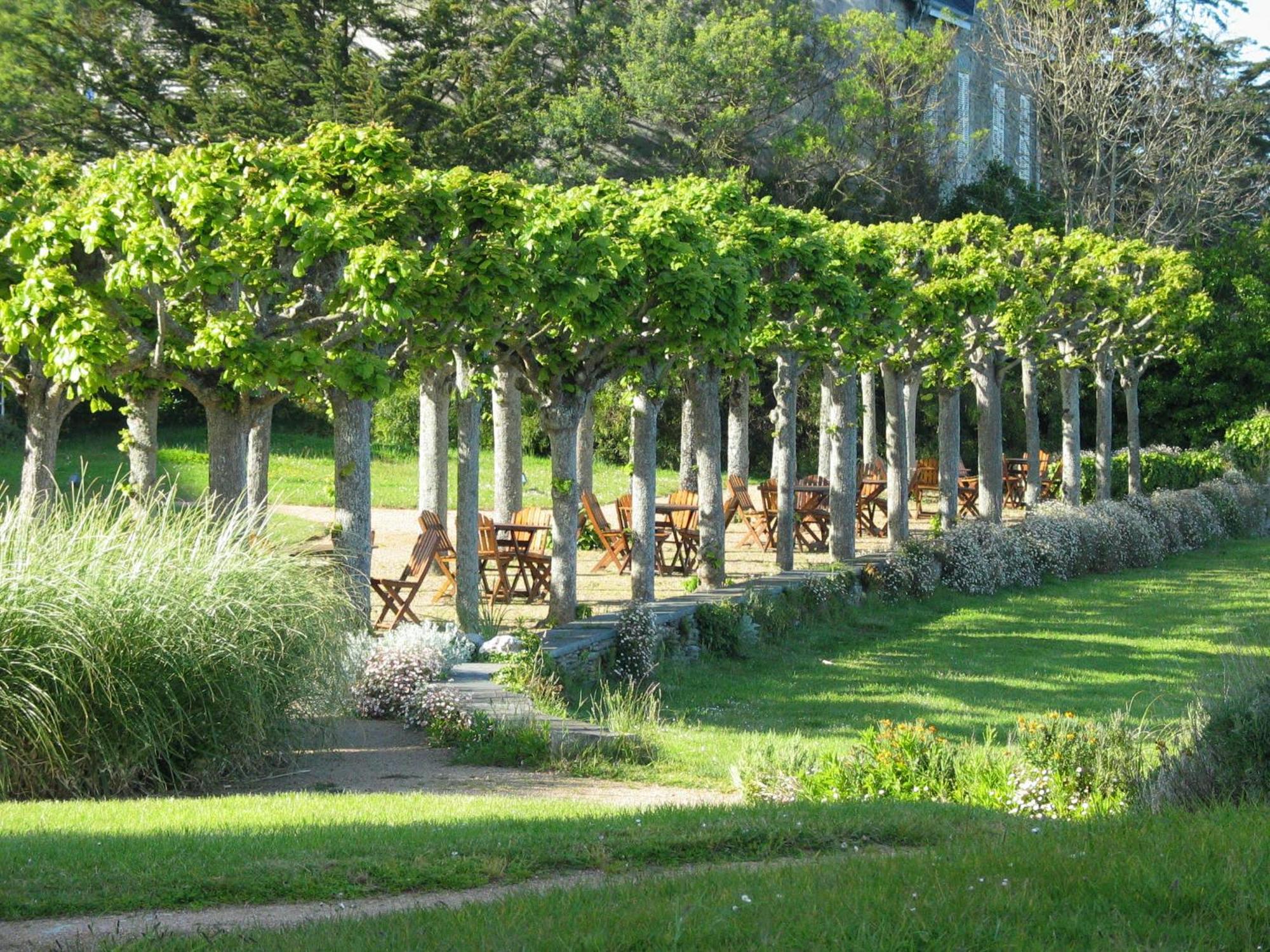 Le Grand Hotel Des Bains & Spa - Bretagne Локирек Екстериор снимка
